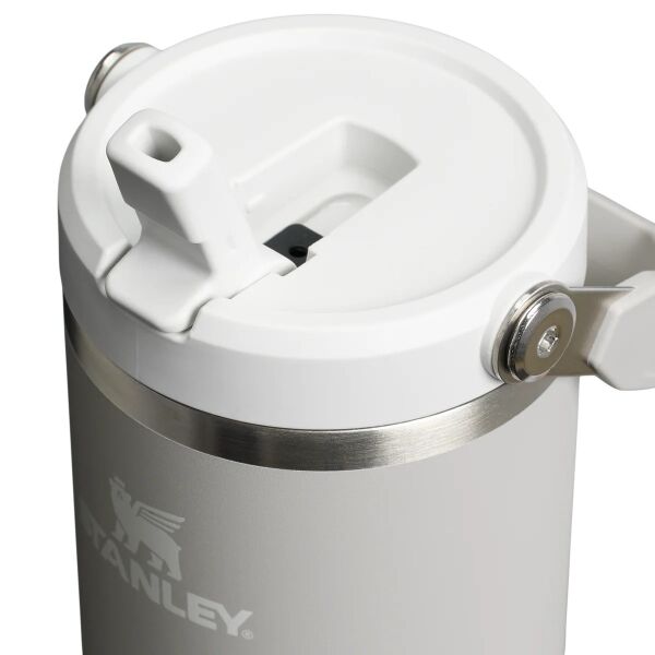 Stanley The IceFlow™ Flip Straw Tumbler 0.89 Litre Ash