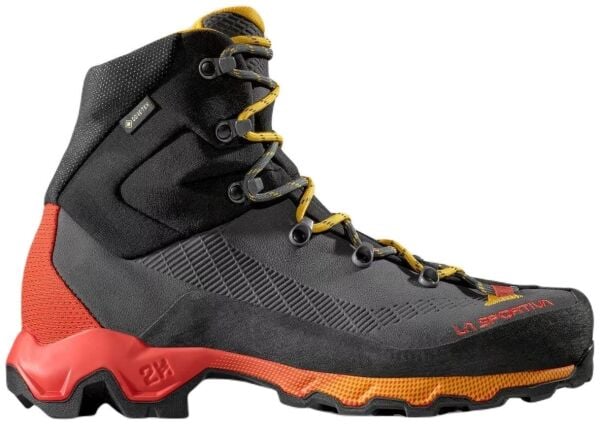 La Sportiva Aequilibrium Trek Hike GTX